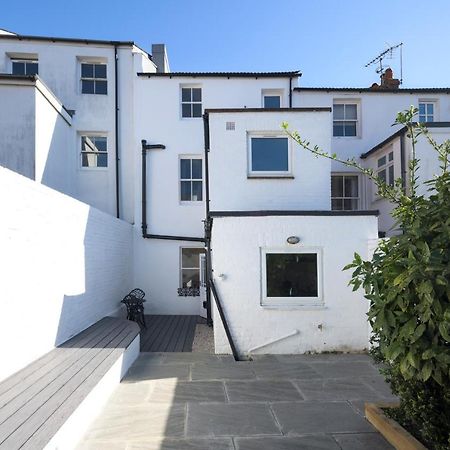 Vibrant Spring Street With Garden Villa Brighton Exterior photo